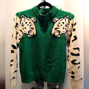 Leopard sleeve Green k it sweater